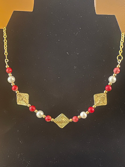 Golden Accented Red Agate & Pearl Necklace